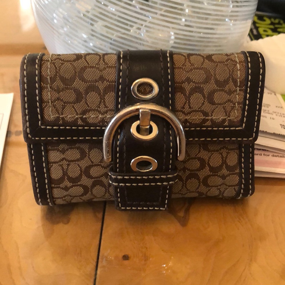 Small, gently used Coach wallet.